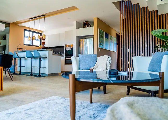 Penthouse 3 Bedroom By Casago *